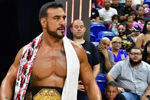 ¿Regresa al ring? Alberto El Patrón fue visto en Supernova