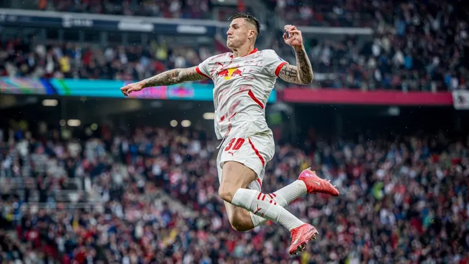 Benjamin Sesko jugará en Manchester United tras llegar a acuerdo con RB Leipzig