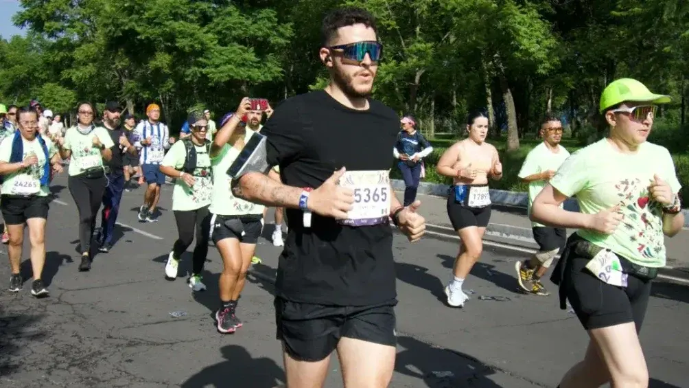 Arrancó el Medio Maratón de la CDMX con banderazo simbólico