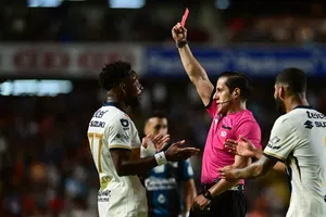 ¡Duro castigo! Comisión Disciplinaria pone fuerte sanción a Álvaro Angulo