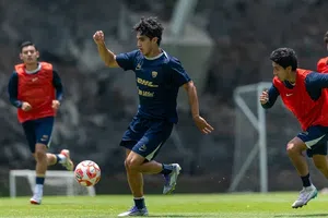 ¿El nuevo delantero de Pumas? jugador ‘Incógnito’ entrena bajo las órdenes de Efraín Juárez