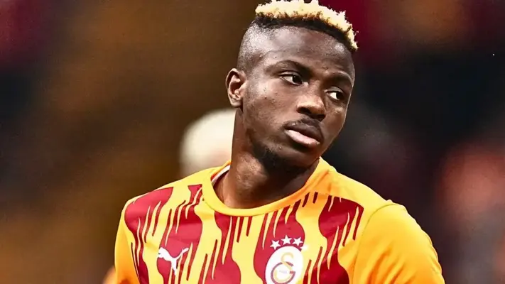 Victor Osimhen rechaza oferta millonaria de Al Hilal