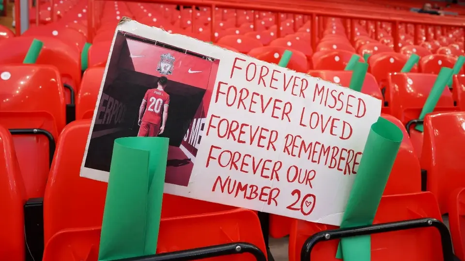 ¡Hasta siempre, DJ20! Emotivo homenaje de afición de Liverpool a Diogo Jota en el inicio de la Premier League