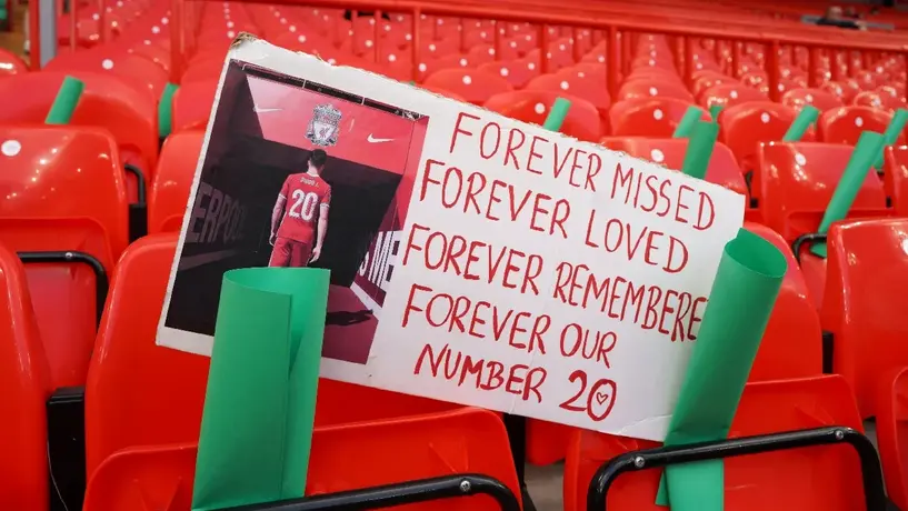 ¡Hasta siempre, DJ20! Emotivo homenaje de afición de Liverpool a Diogo Jota en el inicio de la Premier League