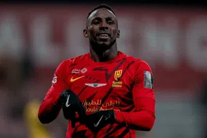 Julián Quiñones competirá el puesto en Al-Qadsiah con el máximo goleador de la Serie A