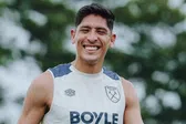Edson Álvarez entrena con West Ham en medio de rumores sobre posible salida
