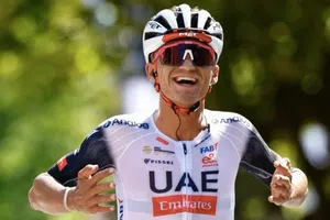 Isaac del Toro hace historia para México al conquistar el Circuito de Getxo 2025