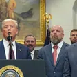 ¿Cómo llegó ahí? Triple H hace acto de presencia en discurso de Donald Trump