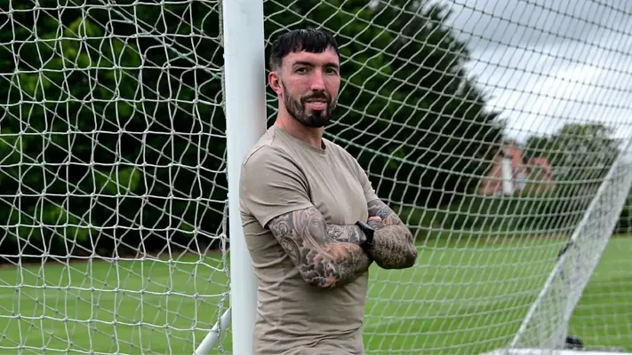 Futbolista inglés es suspendido por realizar más de 6 mil apuestas