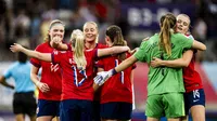Noruega venció a Finlandia para colocarse como líder del Grupo A en la Euro Femenina