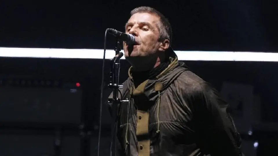 Muere hombre al caer durante concierto de Oasis en el estadio Wembley de Londres