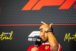 Lewis Hamilton realizó dura crítica a Ferrari: "No sé por qué no traemos actualizaciones"