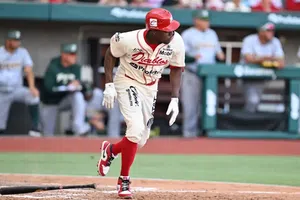 Remontada y barrida: Diablos Rojos vence 6-4 a Pericos en el Harp Helú