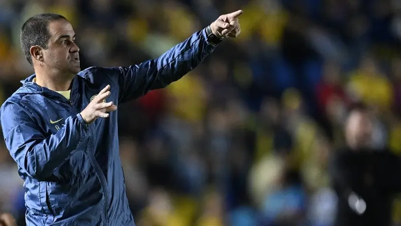 André Jardine ironiza tras polémico arbitraje en la Final de Ida