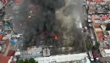 Dos incendios en CDMX arrasan con bodega de ropa y puestos de mercado