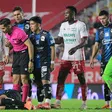 ¿El oso del torneo? 'Choco' Manzanarez y su polémica reacción en el Necaxa vs Querétaro