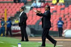 Exentrenador de América llega al banquillo de Olimpia como sucesor de Fabián Bustos