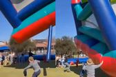 Viento arrastra castillo inflable en festival escolar; hay menores heridos