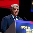 Joan Laporta no descarta más fichajes en Barcelona, a pesar de problemas económicos