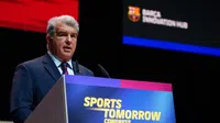 Joan Laporta no descarta más fichajes en Barcelona, a pesar de problemas económicos