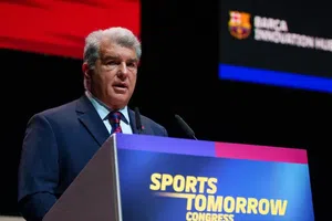 Joan Laporta no descarta más fichajes en Barcelona, a pesar de problemas económicos