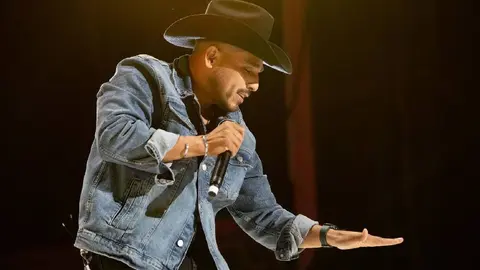 ¿Espinoza Paz también sin visa? Revelan que el cantante se suma a la lista de regionales vetados por EU