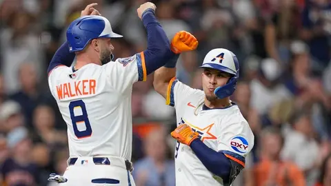 Astros vencen a Medias Rojas con gran noche de Ramón Urías