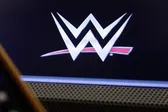 ¿Ataque a WWE en Arabia Saudita? Emisión en vivo de SmackDown salió repentinamente del aire