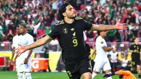Raúl Jiménez va por su mejor año previo a un Mundial: Estos son sus números