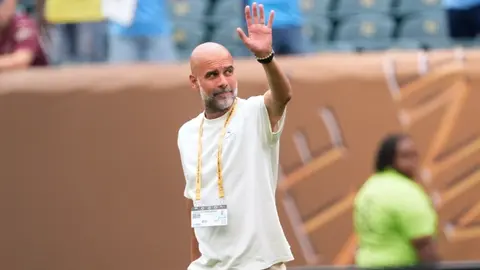 Guardiola se deshace en elogios al futbol sudamericano: “Veo a Boca ir por cada pelota y digo wow”