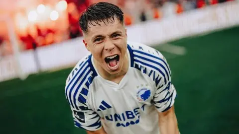 Rodrigo Huescas anota en la goleada del Copenhague en fase previa de Champions League