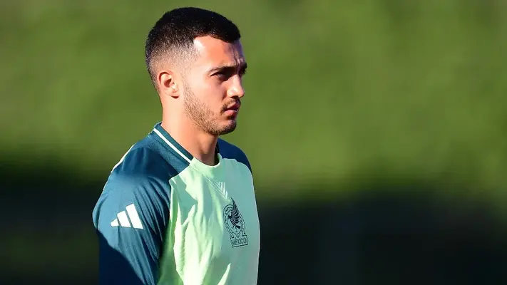 Luis Chávez y otros seleccionados de México que se lesionaron a menos de un año del Mundial