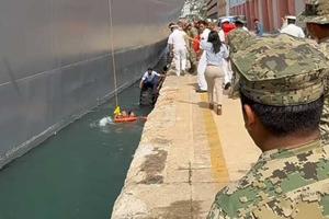 VIDEO: Bailarina cae al mar de Acapulco durante despedida de buque japonés Kashima