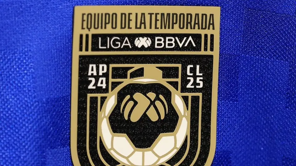 Cruz Azul estrena el parche por el "Equipo de la temporada" en la 2024-2025