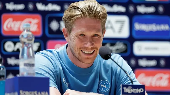 Kevin De Bruyne llena de elogios a Antonio Conte: ‘Está loco’