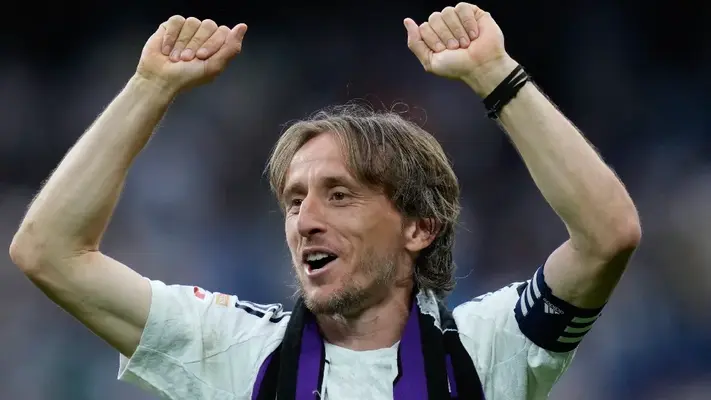 AC Milan de Santiago Giménez busca el fichaje de Luka Modric