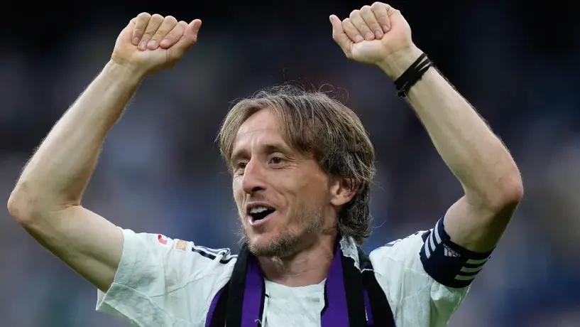 AC Milan de Santiago Giménez busca el fichaje de Luka Modric