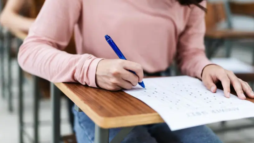 Examen Bachillerato UNAM-IPN 2025: ¿Cuántos aciertos necesitas para prepa y vocacional?