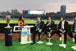 "Está mi esposa": La inesperada respuesta de Chiquete a la conductora de Tubi tras ganar la Concachampions