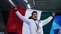 Osmar Olvera gana plata por equipos mixtos y suma su quinta medalla mundial en clavados