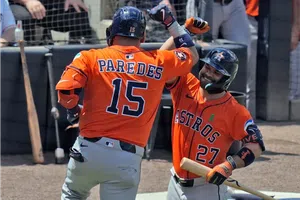 Isaac Paredes conecta dos HR pero Astros caen 8-4 ante Tampa Bay