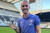 Griezmann presume un Panini de Messi que vale más de 330 mil dólares
