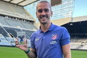 Griezmann presume un Panini de Messi que vale más de 330 mil dólares