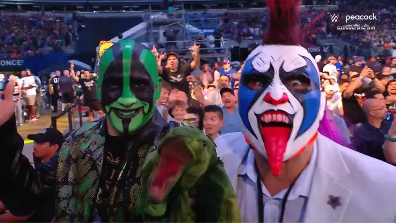 ¡El mejor crossover de la historia! Mr. Iguana comparte foto con Rhea Ripley y La Yezka