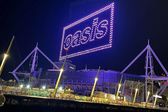 Logo de Oasis ilumina Cardiff con drones: así comenzó la gira Live 2025