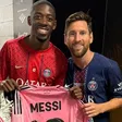 Dembélé dedica emotivo mensaje a Messi tras recibir su jersey