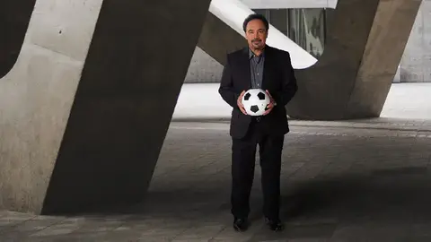 El mundo del futbol felicitó a Hugo Sánchez por su cumpleaños