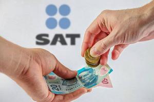 SAT devolución 2025: ¿por qué se retrasa y qué compensación te toca?