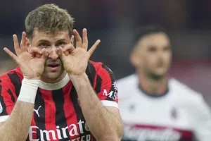 ¡Volvió! Santiago Giménez debuta con gol en pretemporada del Milan