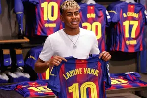 ¡El heredero de Messi! Barcelona hace oficial que Lamine Yamal utilizará el '10'